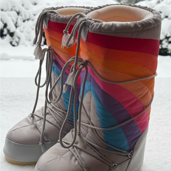 Moon Boot Women's Colorful Winter Boots - Picture 4 of 6